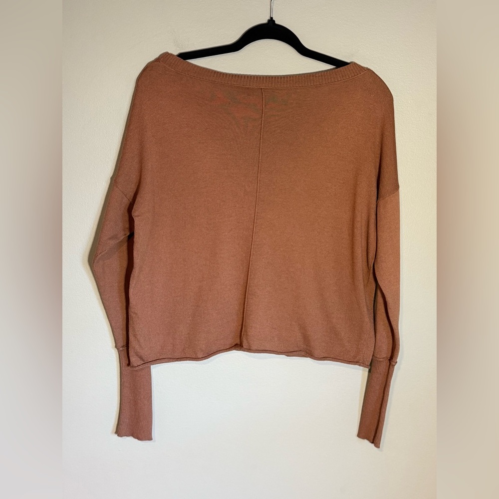Alice + Olivia Brown Cashmere Blend Sweater (Size est.: Small/Medium) - Picture 2 of 5